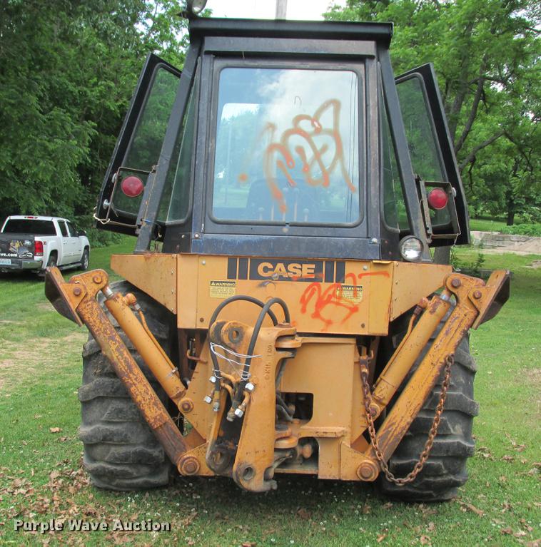 image for item DE3692 Case 480C backhoe