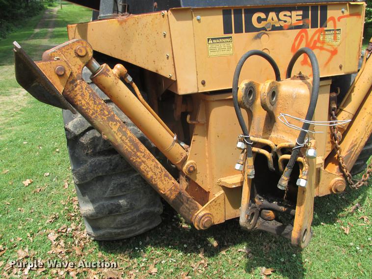image for item DE3692 Case 480C backhoe