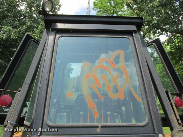 image for item DE3692 Case 480C backhoe