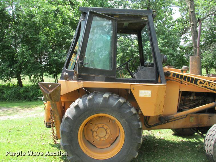 image for item DE3692 Case 480C backhoe