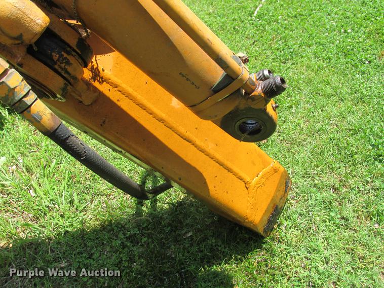 image for item DE3692 Case 480C backhoe