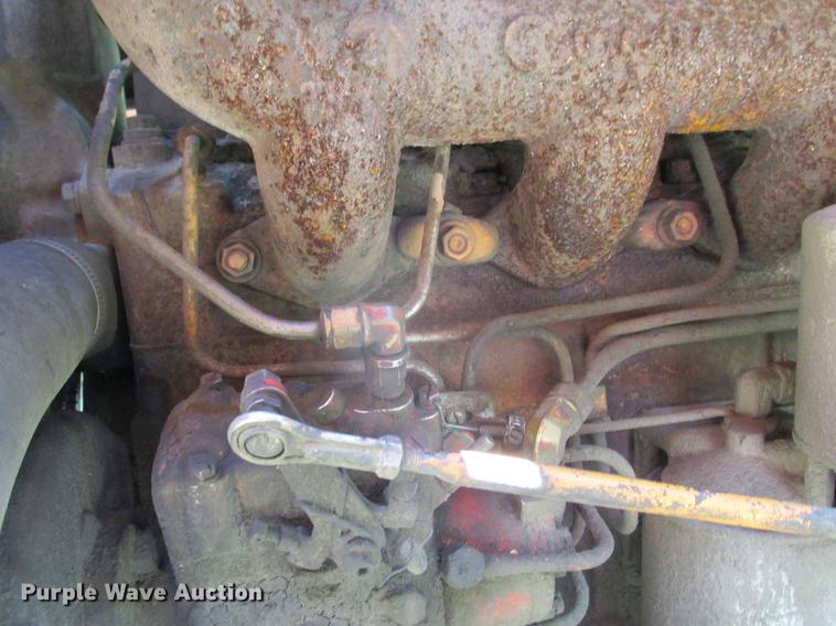 image for item DE3692 Case 480C backhoe