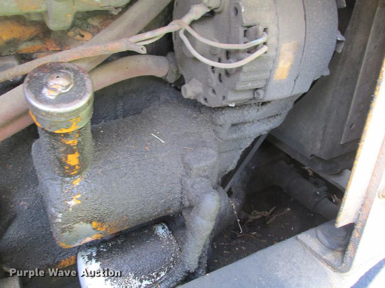 image for item DE3692 Case 480C backhoe