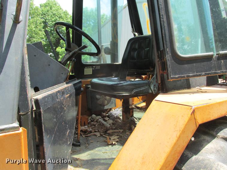 image for item DE3692 Case 480C backhoe