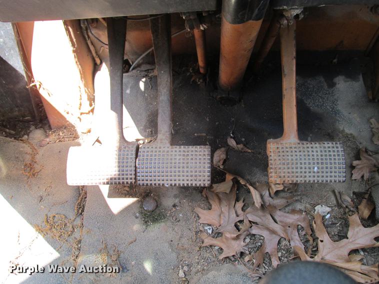 image for item DE3692 Case 480C backhoe