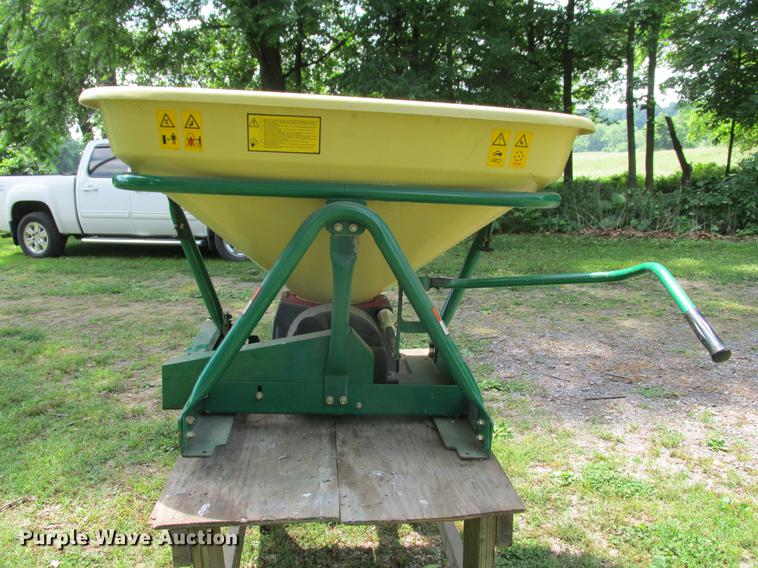 image for item DE3693 Vicon PS-03 spreader