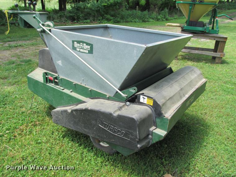 image for item DE3694 Mete-R-Matic 85417 top dresser