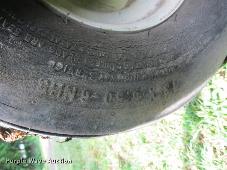 image for item DE3694 Mete-R-Matic 85417 top dresser