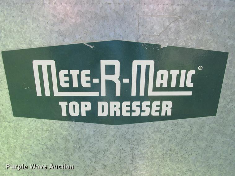 image for item DE3694 Mete-R-Matic 85417 top dresser
