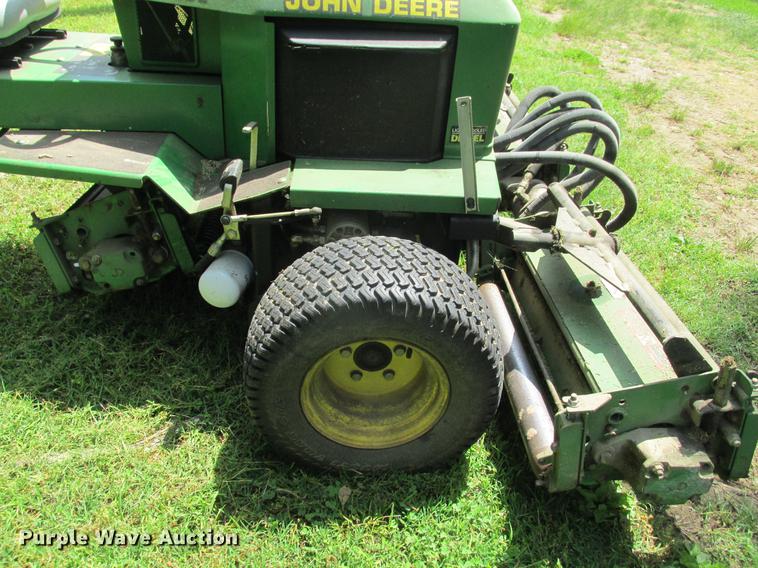 image for item DE3695 John Deere 2653A reel mower
