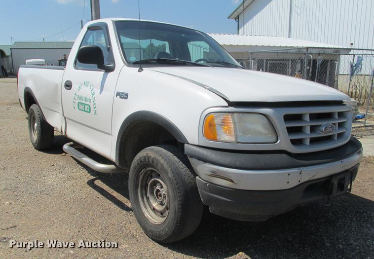 image for item DE3703 1999 Ford F150 pickup truck