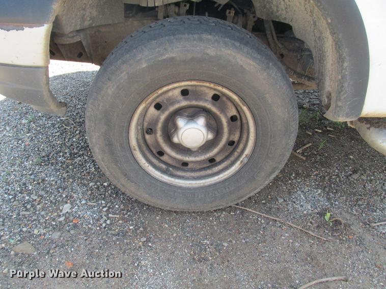 image for item DE3703 1999 Ford F150 pickup truck