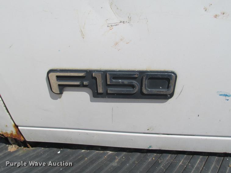 image for item DE3703 1999 Ford F150 pickup truck