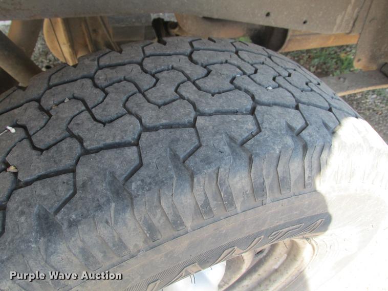 image for item DE3703 1999 Ford F150 pickup truck