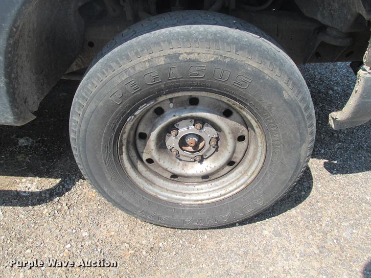 image for item DE3703 1999 Ford F150 pickup truck