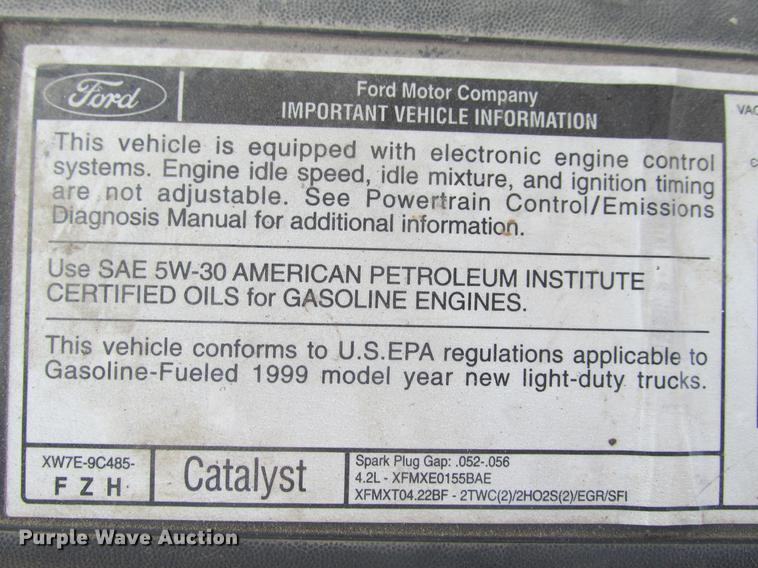 image for item DE3703 1999 Ford F150 pickup truck