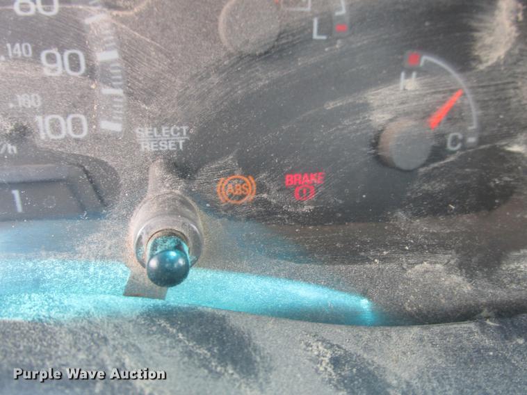 image for item DE3703 1999 Ford F150 pickup truck