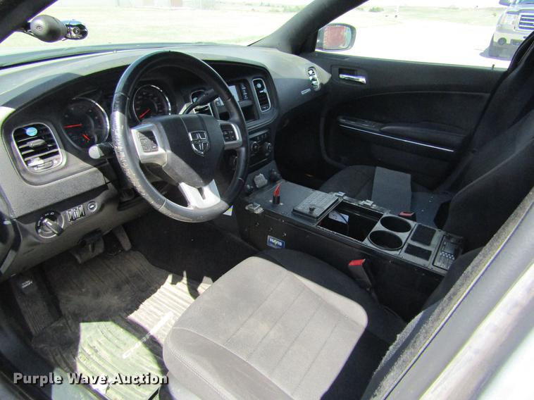 image for item DE6824 2013 Dodge Charger Police