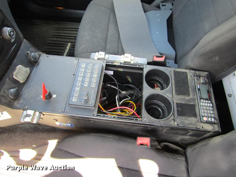 image for item DE6824 2013 Dodge Charger Police