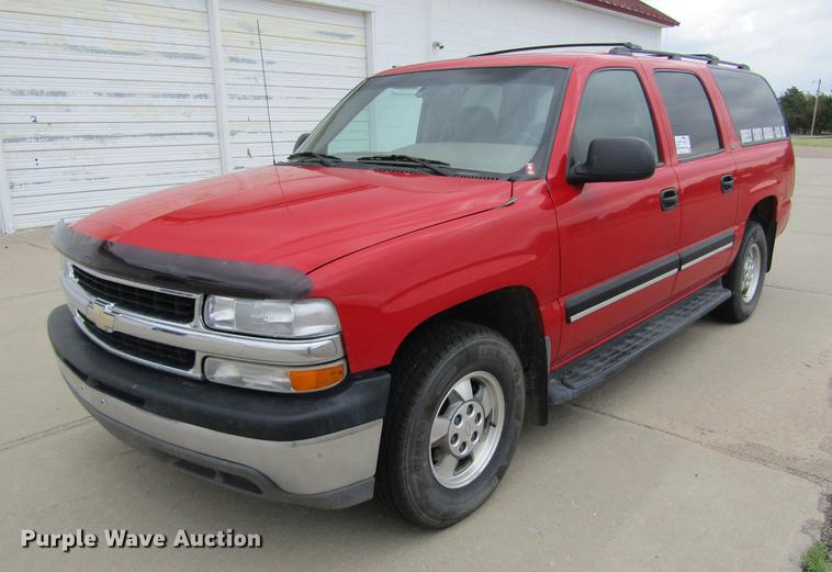 image for item DE6828 2001 Chevrolet Suburban 1500 LS SUV