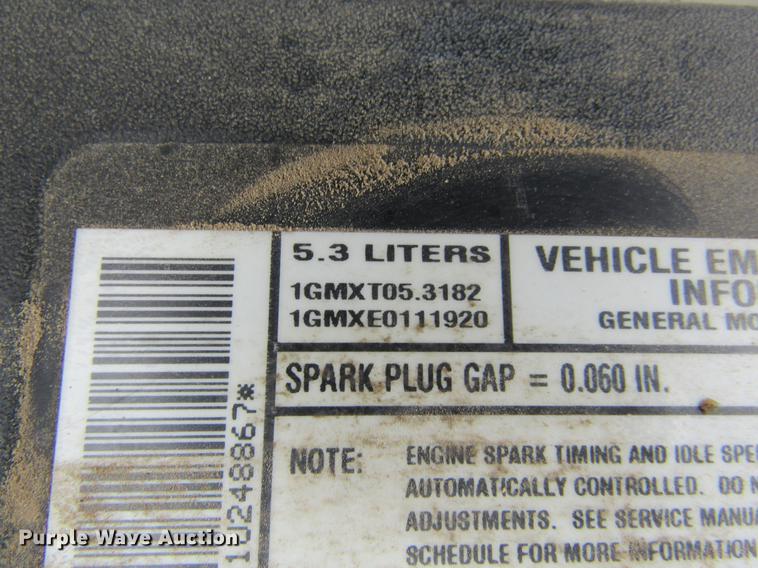 image for item DE6828 2001 Chevrolet Suburban 1500 LS SUV