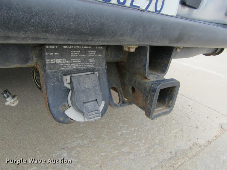 image for item DE6828 2001 Chevrolet Suburban 1500 LS SUV