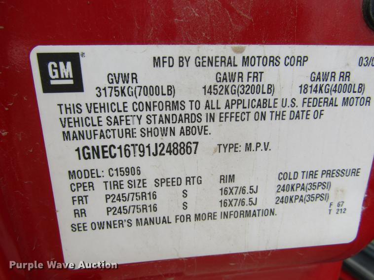 image for item DE6828 2001 Chevrolet Suburban 1500 LS SUV