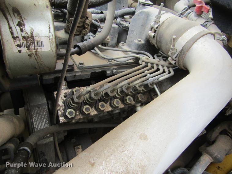 image for item DE6829 1994 Ford B700 Blue Bird school bus