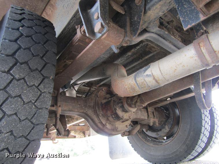 image for item DE6829 1994 Ford B700 Blue Bird school bus