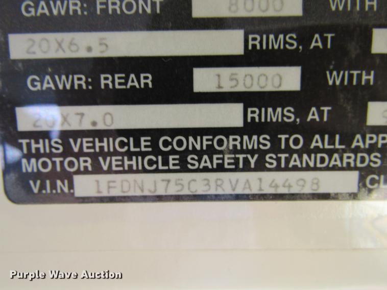 image for item DE6829 1994 Ford B700 Blue Bird school bus