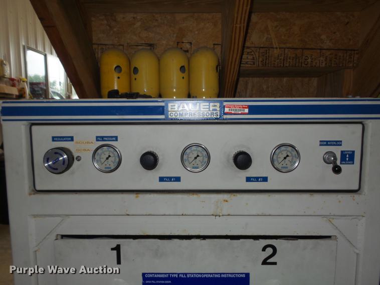 image for item DM9967 Bauer compressor/fill station