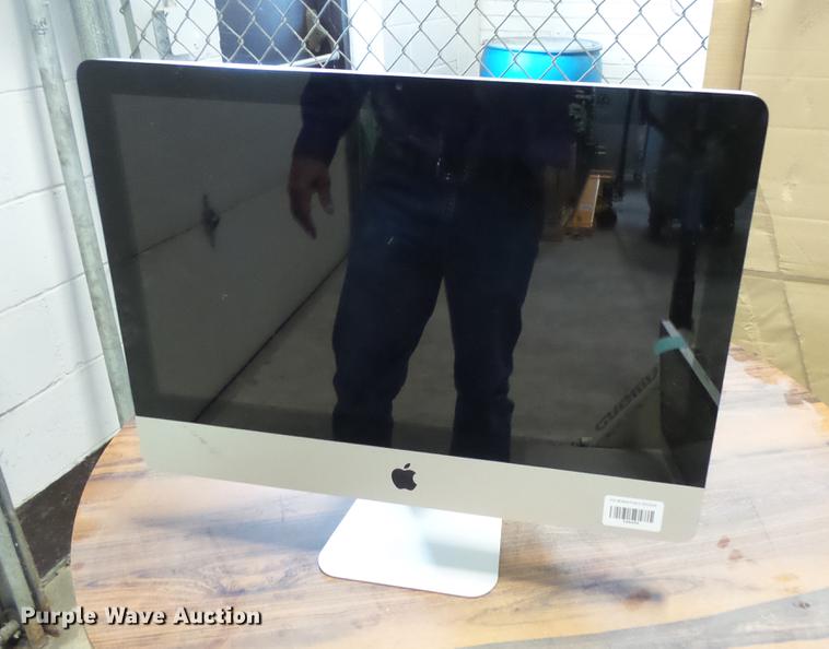 image for item DV9282 Apple computer