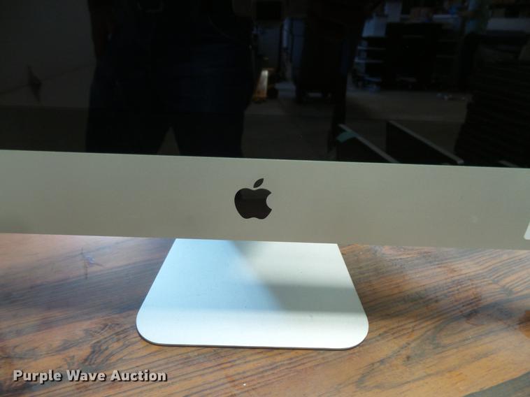 image for item DV9282 Apple computer