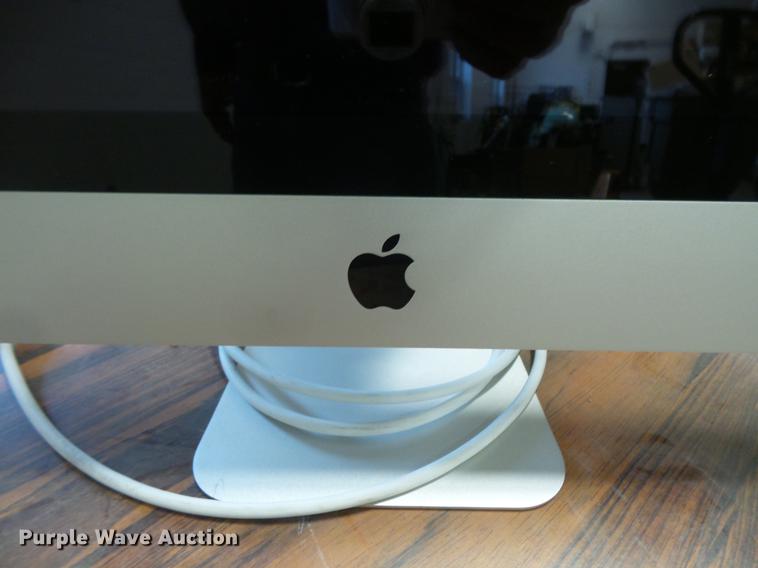 image for item DV9286 Apple computer