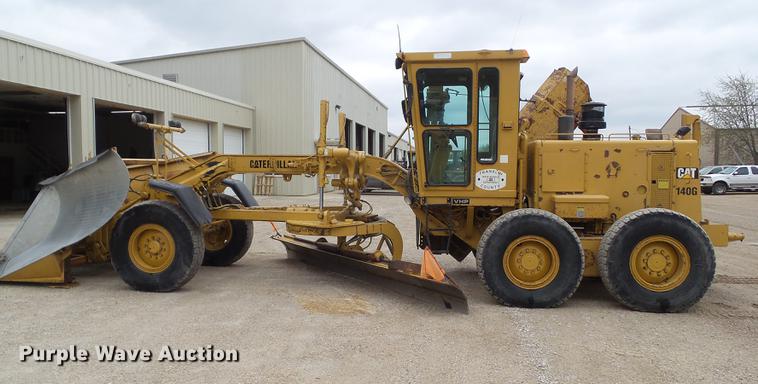 image for item DZ9246 1995 Caterpillar 140G motor grader