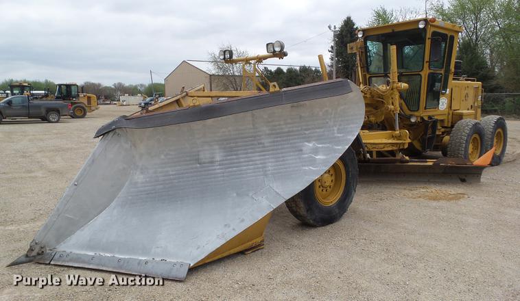 image for item DZ9246 1995 Caterpillar 140G motor grader