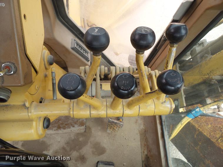 image for item DZ9246 1995 Caterpillar 140G motor grader