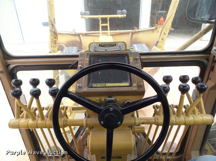 image for item DZ9246 1995 Caterpillar 140G motor grader