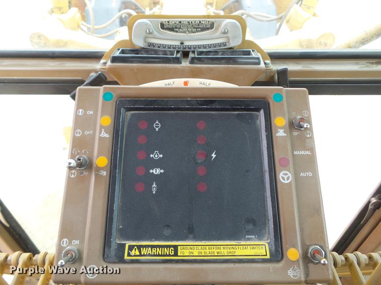 image for item DZ9246 1995 Caterpillar 140G motor grader