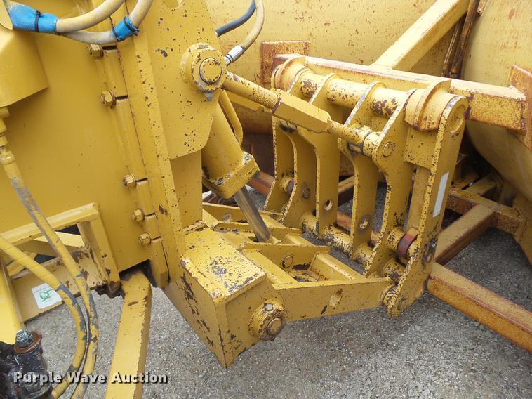 image for item DZ9246 1995 Caterpillar 140G motor grader