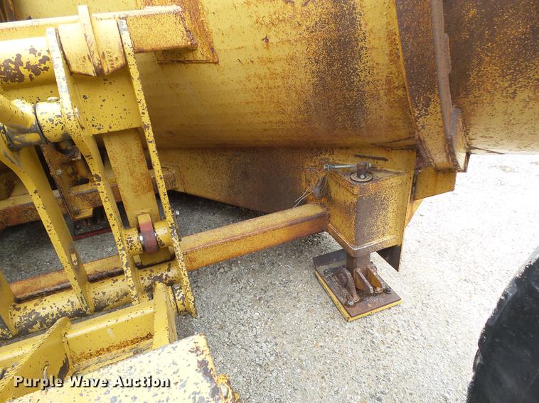 image for item DZ9246 1995 Caterpillar 140G motor grader