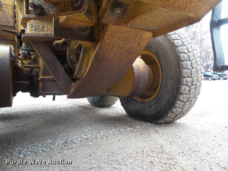 image for item DZ9246 1995 Caterpillar 140G motor grader