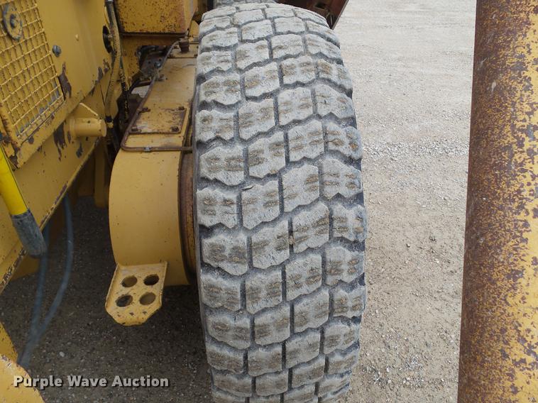 image for item DZ9246 1995 Caterpillar 140G motor grader