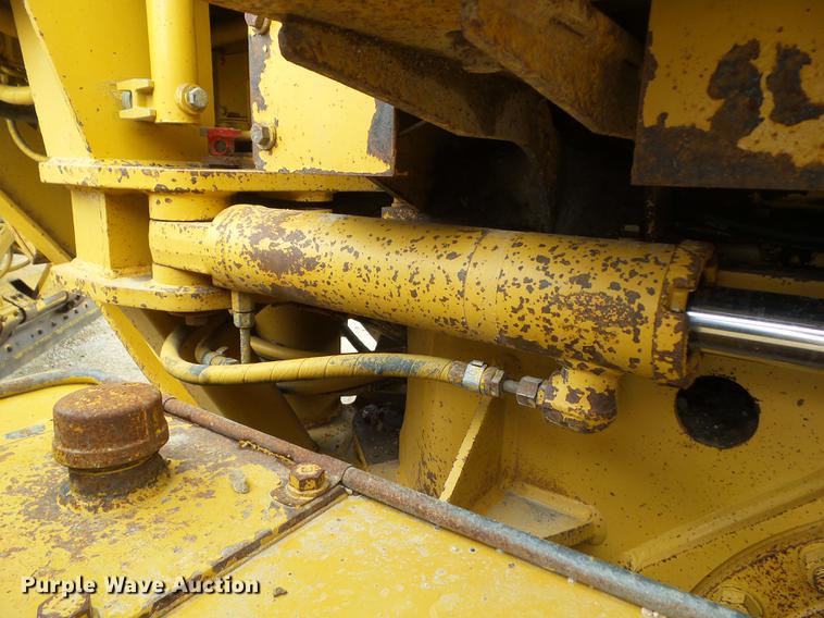 image for item DZ9246 1995 Caterpillar 140G motor grader