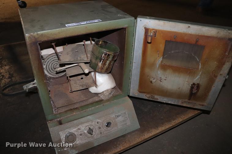 image for item EC9271 Emco 654 rotational molder