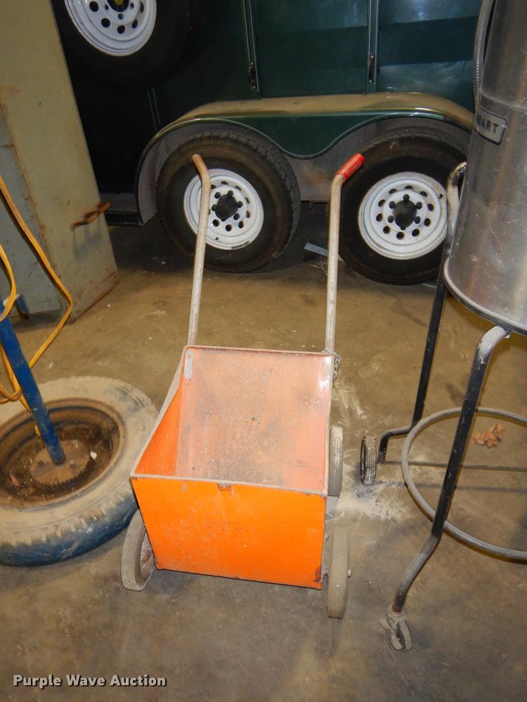 image for item EI9184 Tools