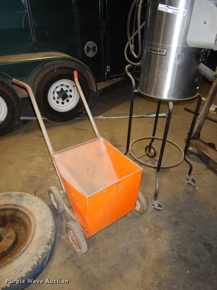 image for item EI9184 Tools