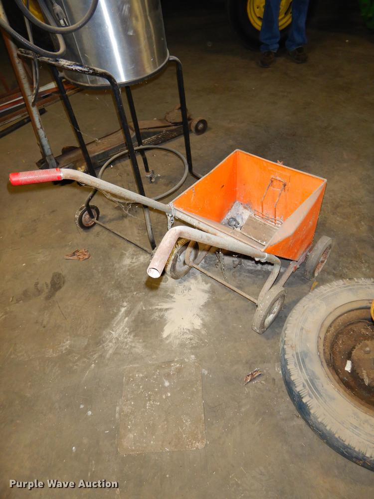 image for item EI9184 Tools