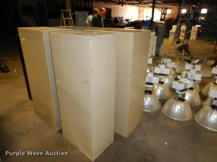 image for item EI9186 (5) file cabinets