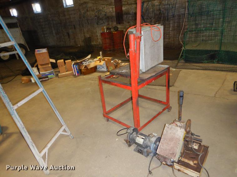 image for item EI9190 Tools